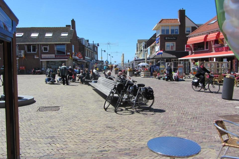 Beach House Met Parkeerplaats In Het Centrum Egmond aan Zee Esterno foto